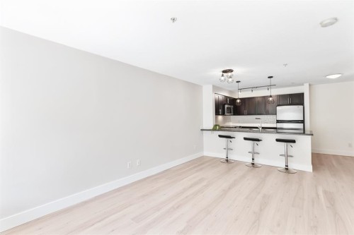 210-12283 224 Street, Maple Ridge, BC 