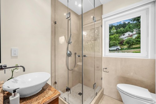 518 Ballantree Place, West Vancouver, BC 