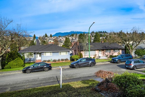 4824 Fairlawn Drive, Burnaby, BC 
