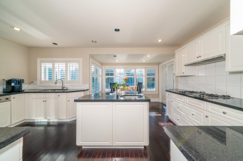 4824 Fairlawn Drive, Burnaby, BC 