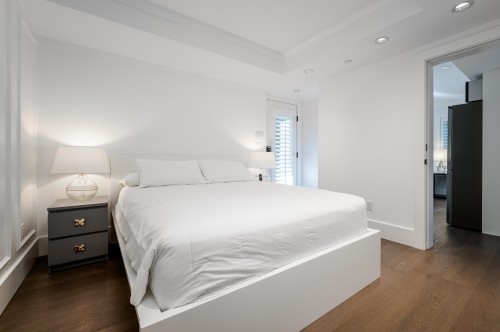 2040 58Th Avenue W, Vancouver, BC 