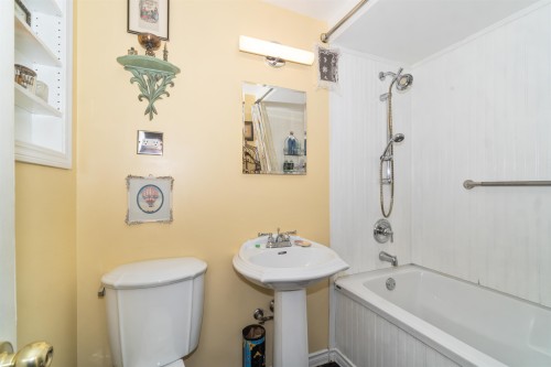 101-1879 Barclay Street, Vancouver, BC 