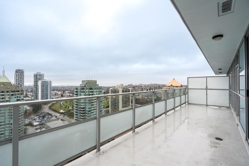 2703-4400 Buchanan Street, Burnaby, BC 