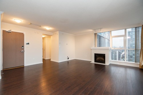 2703-4400 Buchanan Street, Burnaby, BC 