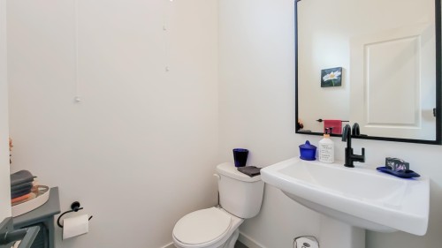 24670 106 Avenue, Maple Ridge, BC 