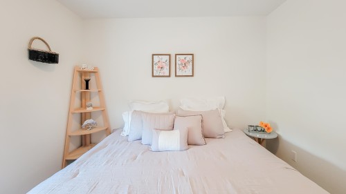 24670 106 Avenue, Maple Ridge, BC 