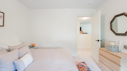 24670 106 Avenue, Maple Ridge, BC 