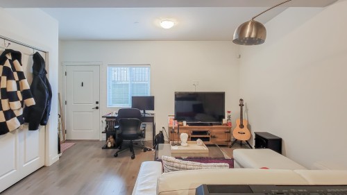 24670 106 Avenue, Maple Ridge, BC 