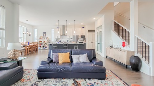 24670 106 Avenue, Maple Ridge, BC 