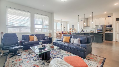 24670 106 Avenue, Maple Ridge, BC 