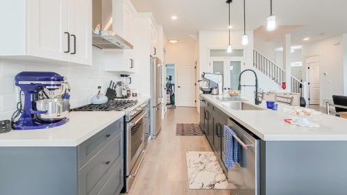 24670 106 Avenue, Maple Ridge, BC 