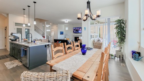 24670 106 Avenue, Maple Ridge, BC 