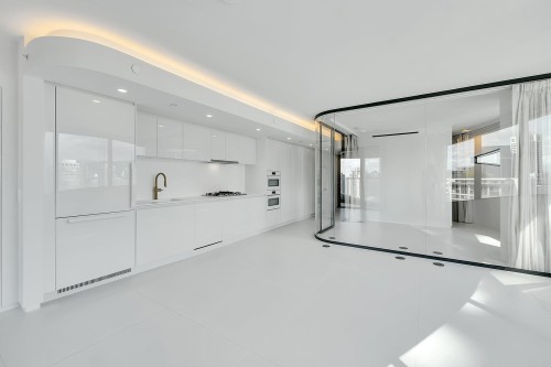 2008-1033 Nelson Street, Vancouver, BC 