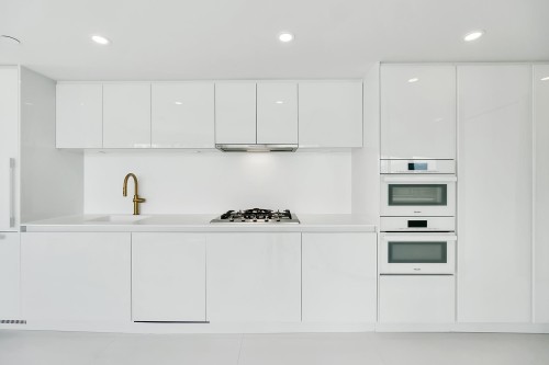 2008-1033 Nelson Street, Vancouver, BC 