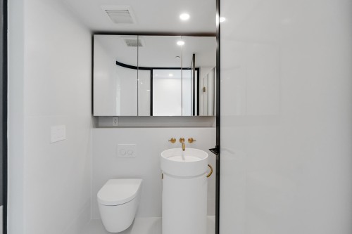 2008-1033 Nelson Street, Vancouver, BC 