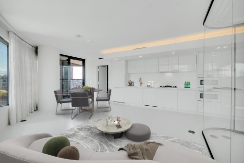 2008-1033 Nelson Street, Vancouver, BC 