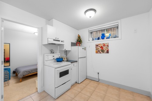 1636 12Th Avenue E, Vancouver, BC 