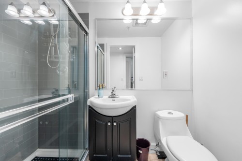 1636 12Th Avenue E, Vancouver, BC 