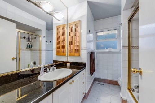 3150 26Th Avenue W, Vancouver, BC 