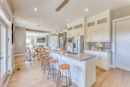 1438 Strawline Hill Street, Coquitlam, BC 