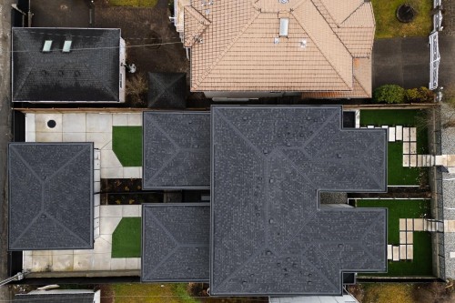 8057 18Th Avenue, Burnaby, BC 