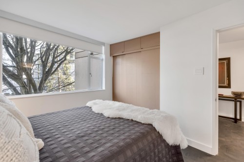 101-2135 Argyle Avenue, West Vancouver, BC 