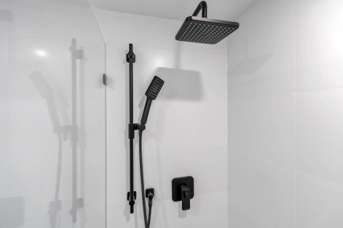 101-2135 Argyle Avenue, West Vancouver, BC 