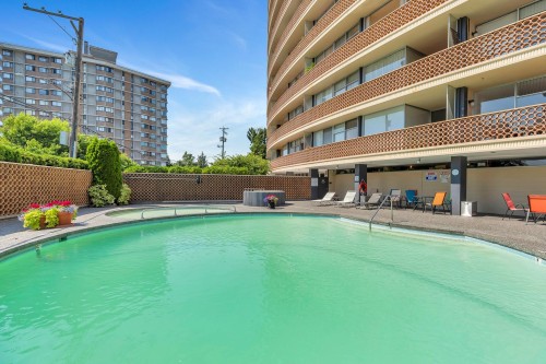 101-2135 Argyle Avenue, West Vancouver, BC 