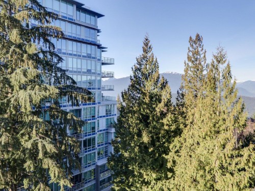 907-9188 University Crescent, Burnaby, BC 