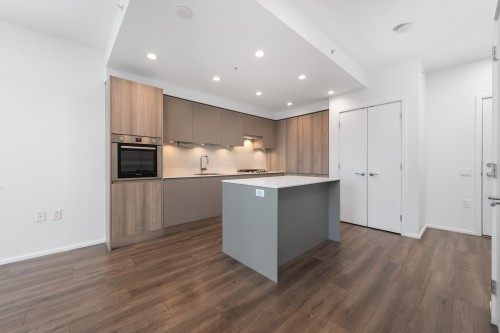 1004-3809 Evergreen Place, Burnaby, BC 