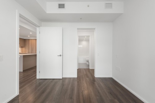 1004-3809 Evergreen Place, Burnaby, BC 