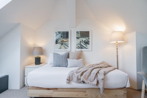 3241 6Th Avenue W, Vancouver, BC 