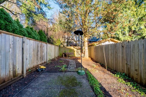 3241 6Th Avenue W, Vancouver, BC 