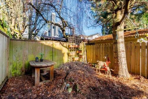 3241 6Th Avenue W, Vancouver, BC 