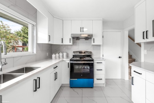 9360 Pinewell Crescent, Richmond, BC 