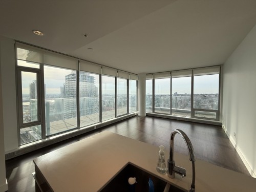 2405-8031 Nunavut Lane, Vancouver, BC 