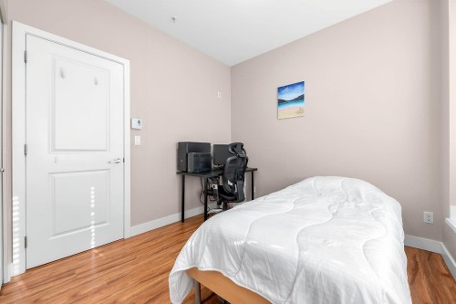 121-3888 Norfolk Street, Burnaby, BC 