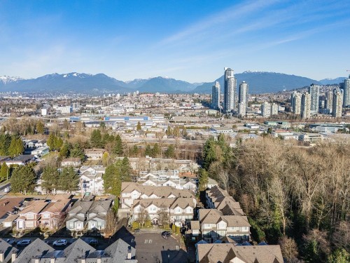 121-3888 Norfolk Street, Burnaby, BC 