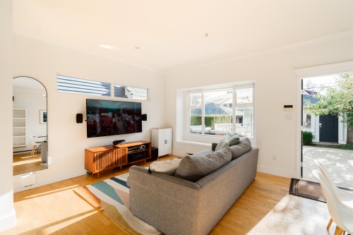 888 Union Street, Vancouver, BC 