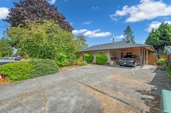 11420 Daniels Road  Richmond, BC V6X 1M8