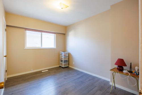 535 62Nd Avenue W, Vancouver, BC 