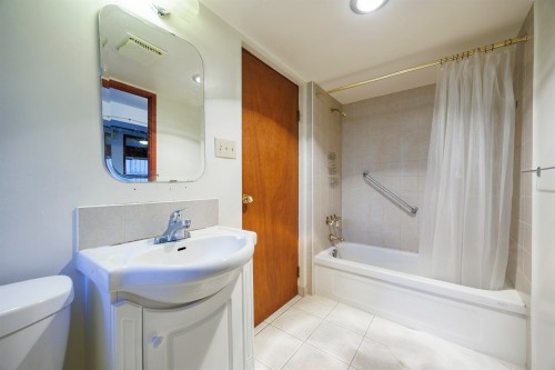 535 62Nd Avenue W, Vancouver, BC 