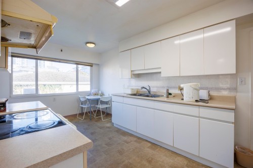 535 62Nd Avenue W, Vancouver, BC 