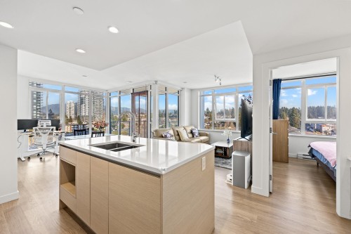 907-525 Foster Avenue, Coquitlam, BC 