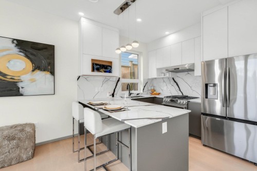 1-3547 Georgia Street E, Vancouver, BC 