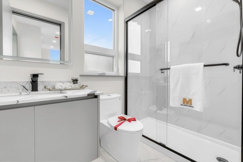 1-3547 Georgia Street E, Vancouver, BC 