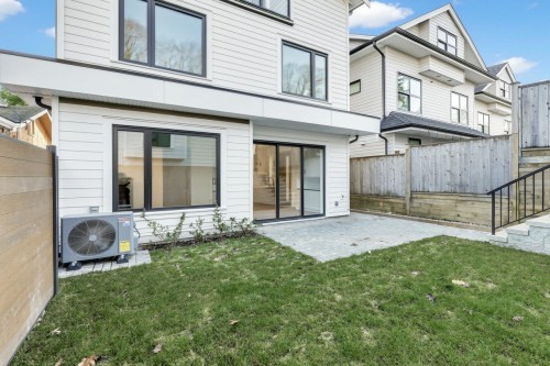 1-3547 Georgia Street E, Vancouver, BC 