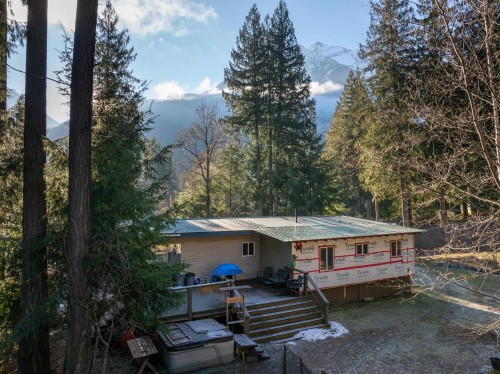 9245 Pemberton Portage Road, D'Arcy, BC 