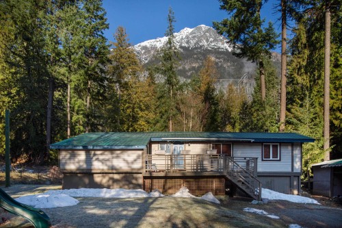 9245 Pemberton Portage Road, D'Arcy, BC 