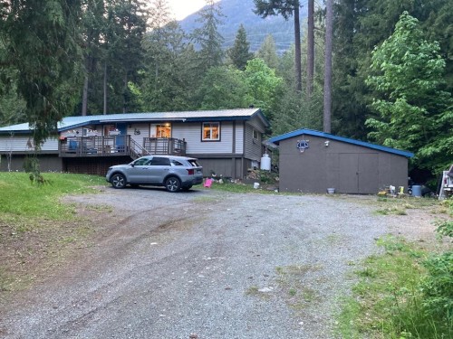 9245 Pemberton Portage Road, D'Arcy, BC 